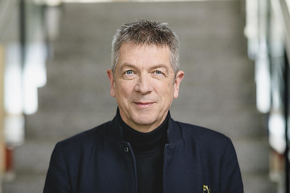 Portrait Volker Heller