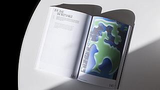 Foto eines aufgeschlagenen Buches
